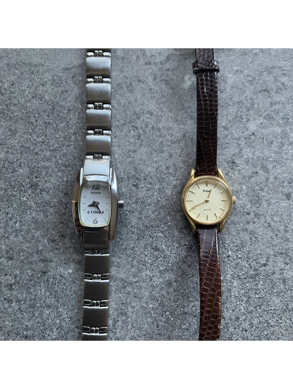 Vintage Pair Of Pulsar Womens Watches Both Watches Run Great A11